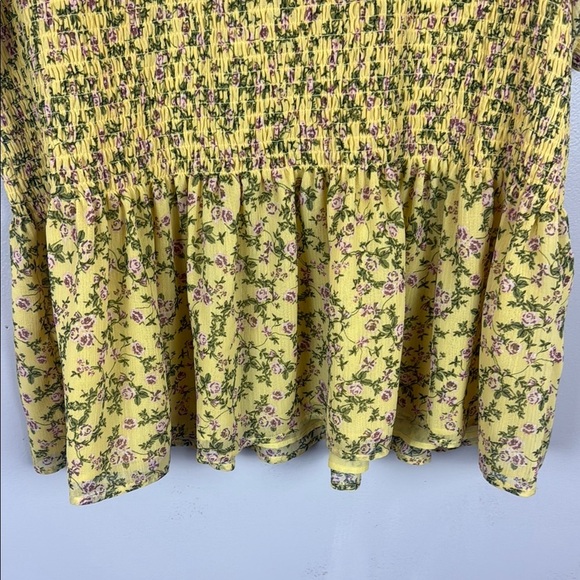 Torrid Yellow Ruffle Chiffon Floral Smocked Blouse. Size 3 - Picture 7 of 13